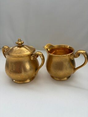 Pickard 500 Gold Encrusted Sugar and Creamer Set Daisy and Rose